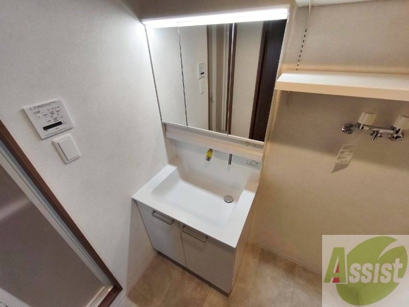 洗面設備　シャンプードレッサーで身支度もラクラクです！