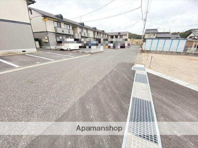 その他　前面道路（その他）まで0m