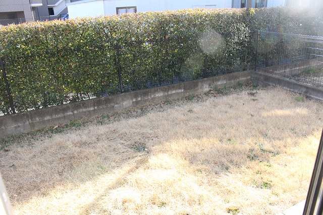 庭　専用庭付きです♪