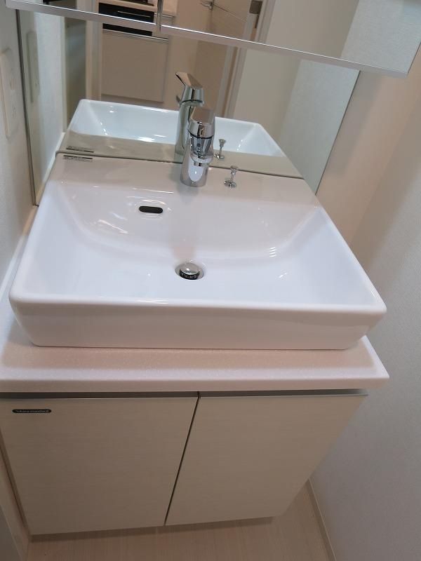 トイレ　☆嬉しい独立洗面台☆