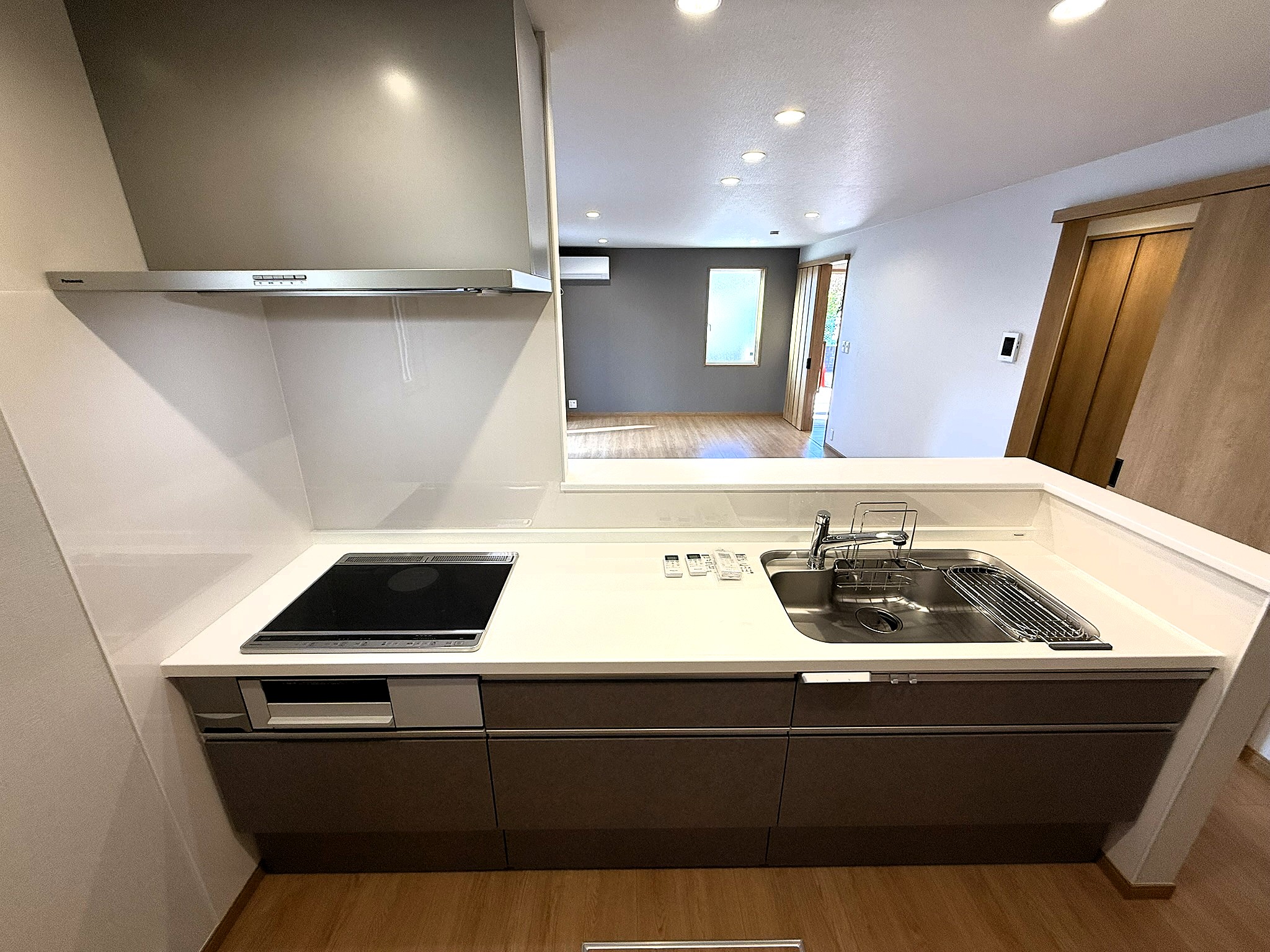 キッチン　オープンなキッチンで会話も弾みます