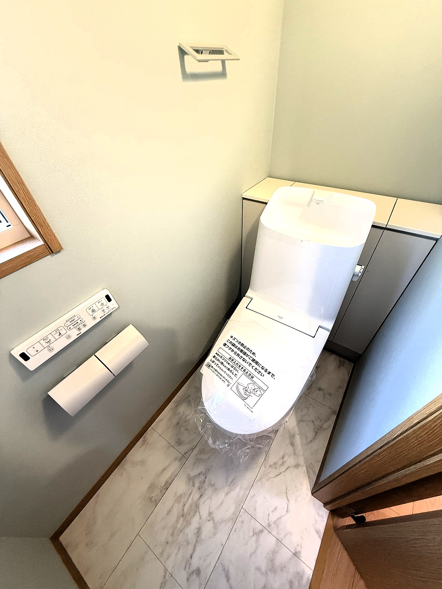 トイレ　1階2階ともシャワートイレです