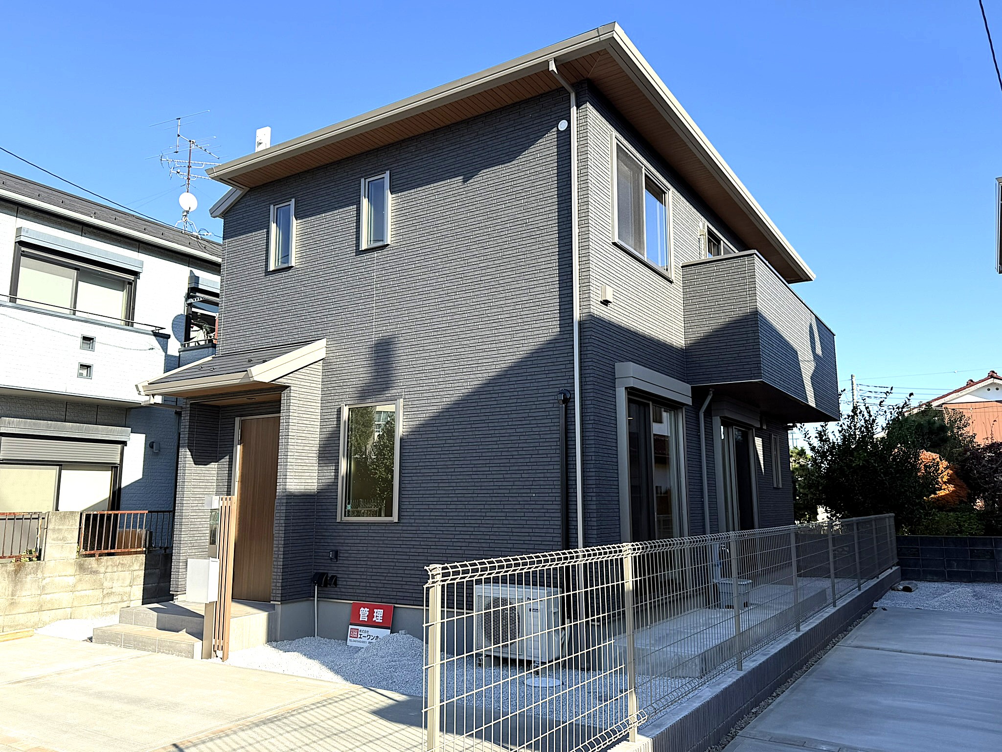 建物外観　ミサワホーム施工の賃貸戸建てです