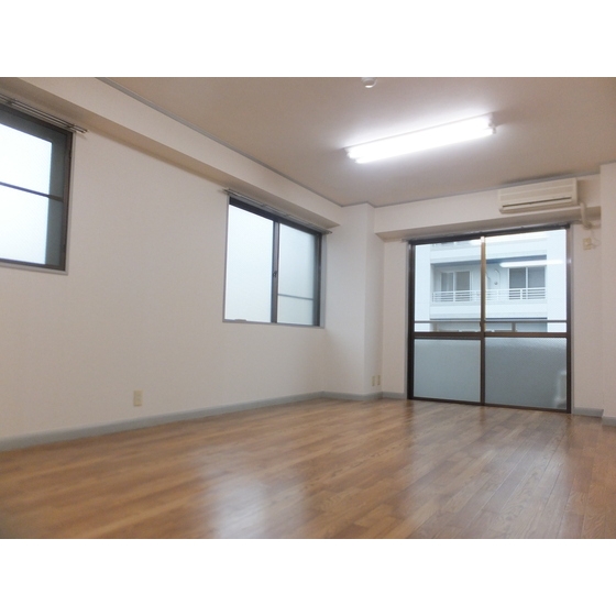 居室・リビング　洋室１