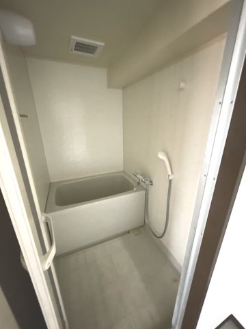 バス・シャワールーム　反転タイプです