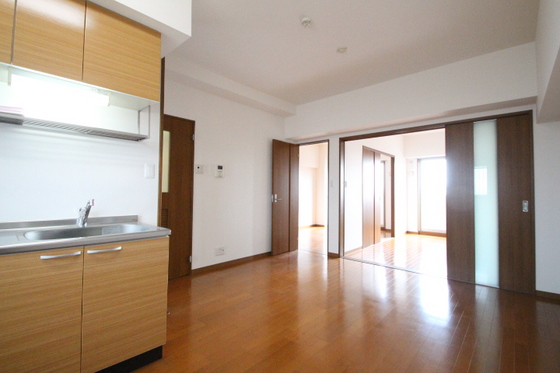 居室・リビング　※別号室写真です