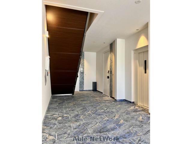 エントランス　エントランス部分