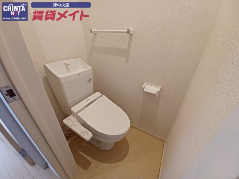 トイレ　同物件別室写真