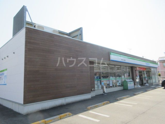 コンビニ　ファミリーマート武蔵村山大南通り店（コンビニ）まで318m