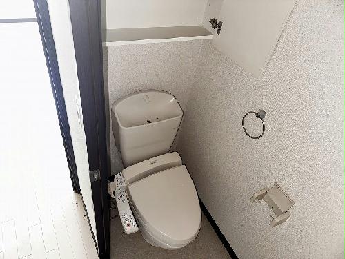 トイレ　備品や設備仕様は号室により異なります。現地をご確認下さい。