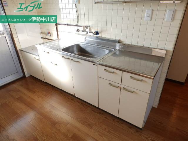 キッチン　同物件別室写真