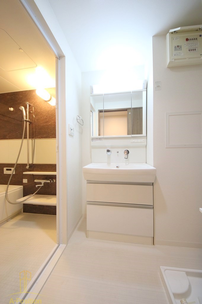 洗面設備　ルボワ天満橋