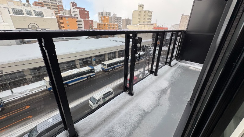 バルコニー　バルコニー