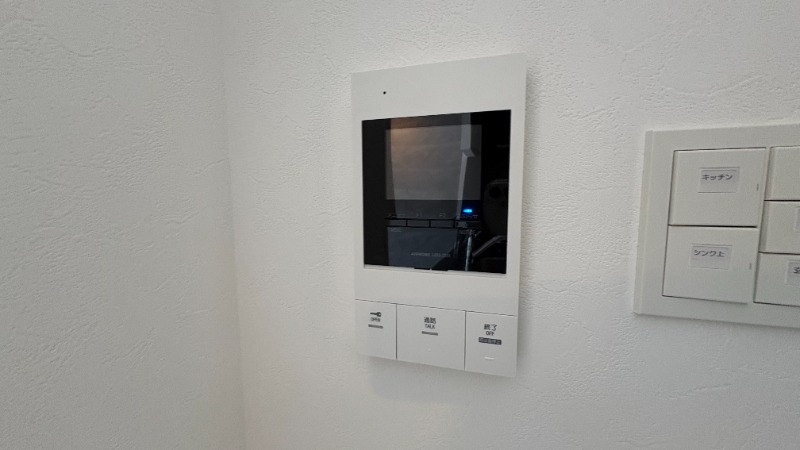 セキュリティ　モニター付きインターホン