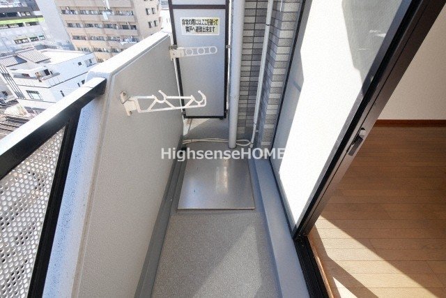 バルコニー　お洗濯にも便利なバルコニー付き