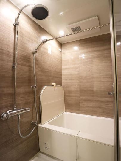 バス・シャワールーム