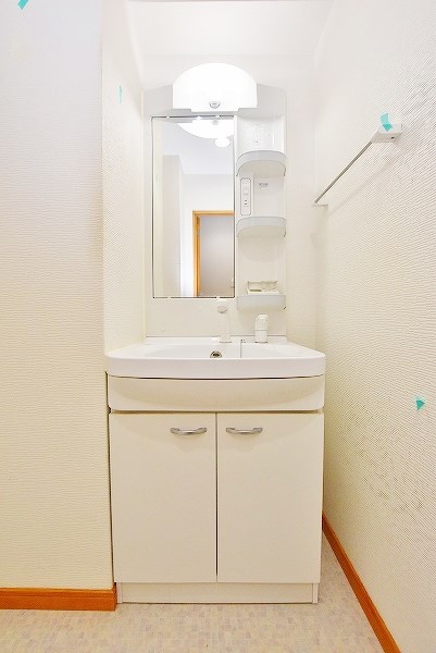 洗面設備　★シャワー付き洗面台★