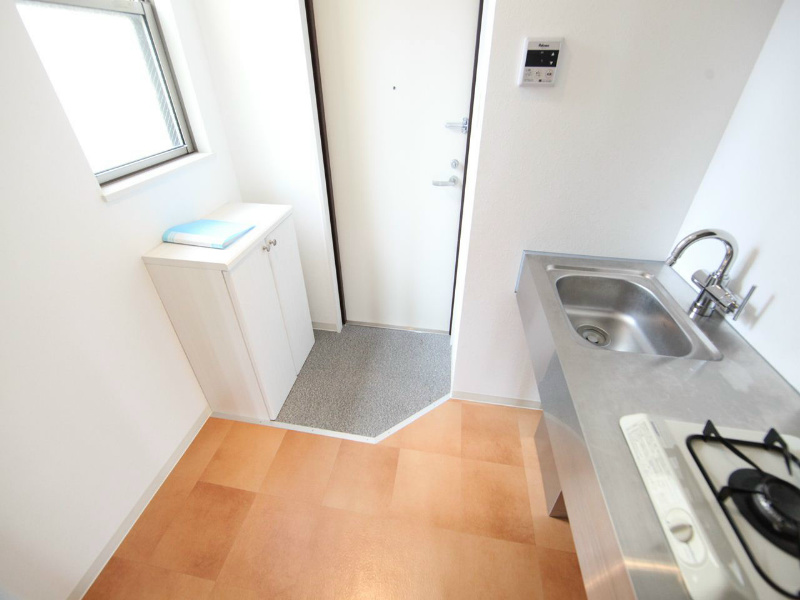 玄関　玄関　シューズボックス付