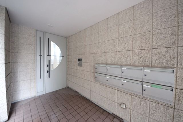 エントランス　★オートロック★