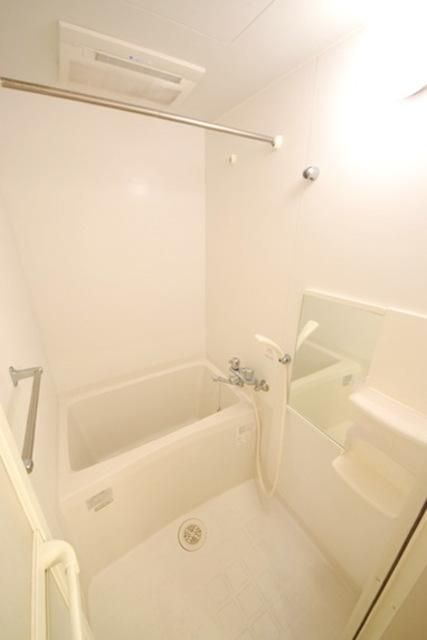 バス・シャワールーム　★浴室乾燥付きバス★