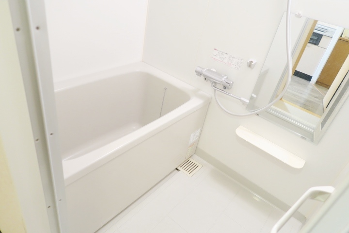 バス・シャワールーム　別号室の参考写真です。