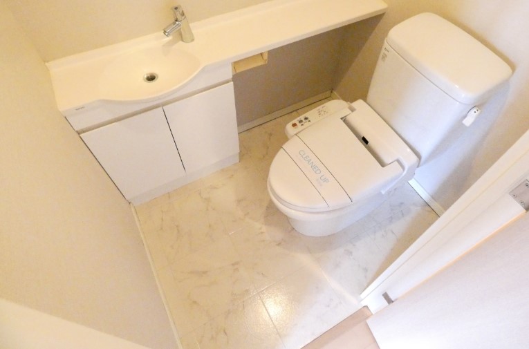 トイレ　トイレ