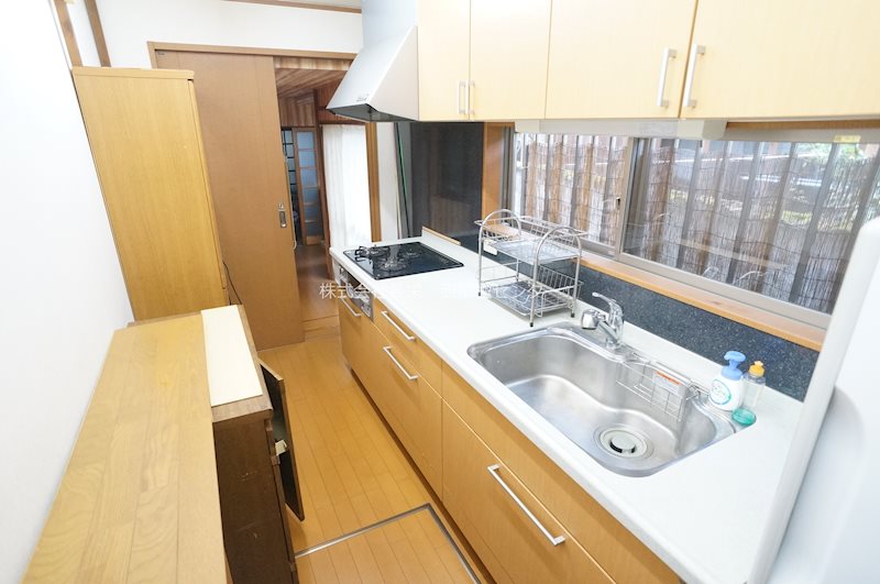 キッチン　増築部分に設置のシステムキッチン