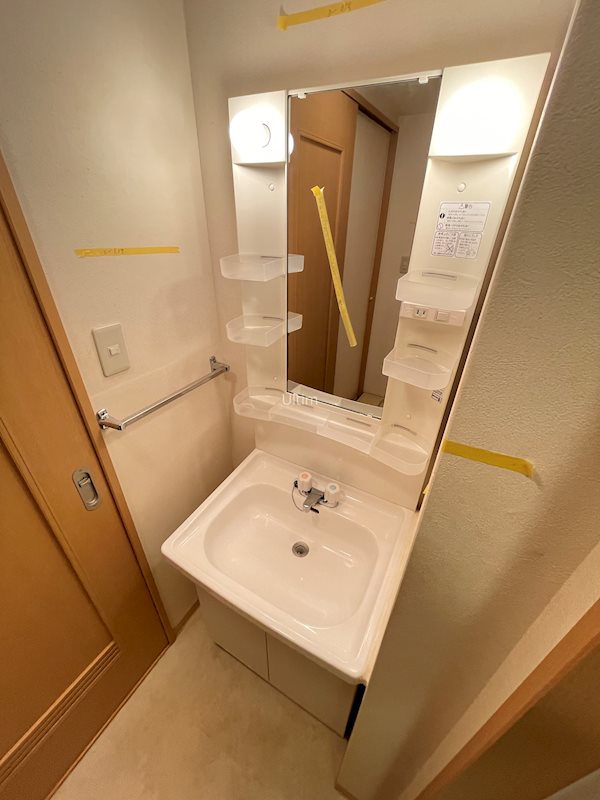 洗面設備　※別のお部屋の写真です