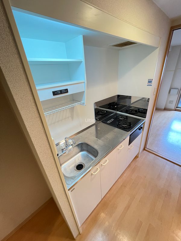 キッチン　※別のお部屋の写真です