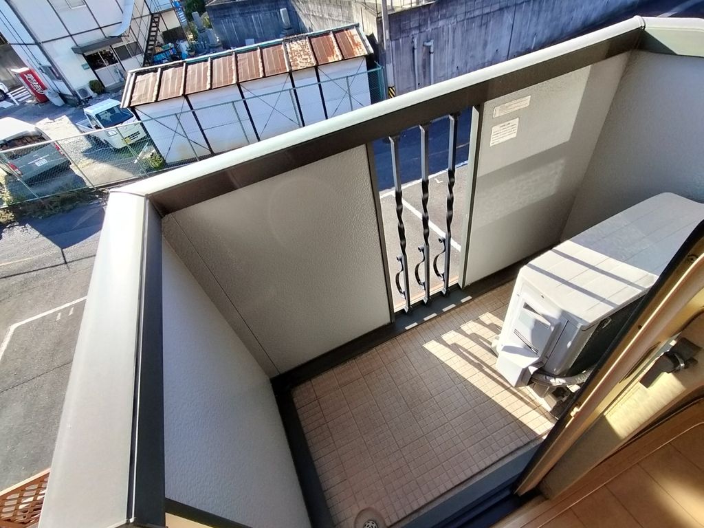 バルコニー　バルコニー