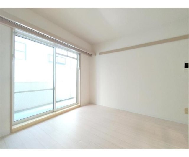 居室・リビング　別部屋参考写真