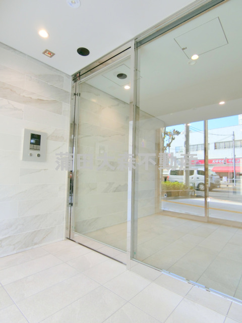 エントランス　防犯カメラTVモニター付オートロック宅配BOXメールBOX管