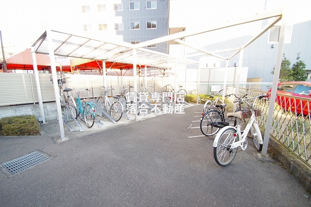 その他共有部分　敷地内駐輪場完備