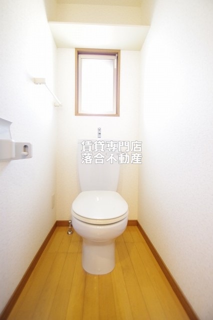 トイレ　ゆったりとした空間のトイレ