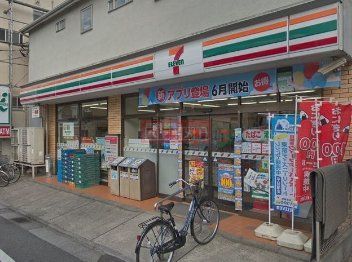 コンビニ　セブンイレブン板橋4丁目店（コンビニ）まで420m