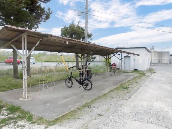 その他　駐輪場（その他）まで50m