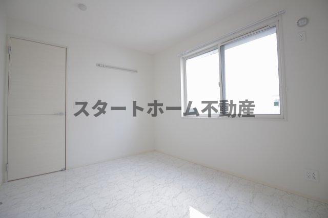 その他部屋・スペース　使い勝手のいい寝室です