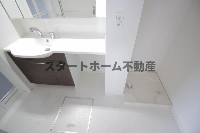 洗面設備　脱衣スペースもあります