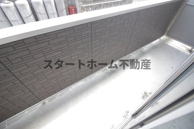 バルコニー　陽当たり良好なバルコニーです