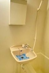 銀行　東京東信用金庫深川支店牡丹出張所（銀行）まで745m