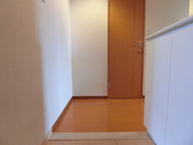 玄関　詳細は、RISUMO江坂本店→06-6155-7137まで♪