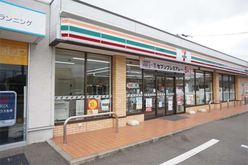 コンビニ　セブンイレブン博多三筑2丁目店（コンビニ）まで1418m