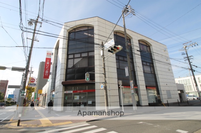 銀行　（株）三菱ＵＦＪ銀行／高畑支店（銀行）まで348m