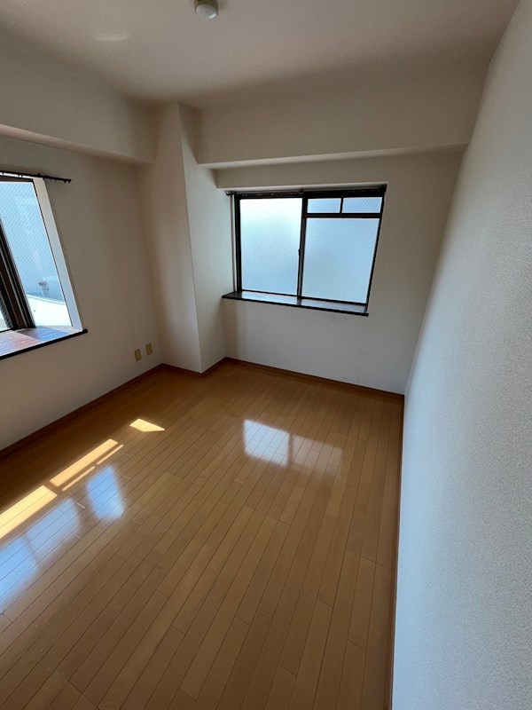 その他部屋・スペース　落ち着いて過ごせるお部屋なので、寝室にいかがでしょうか