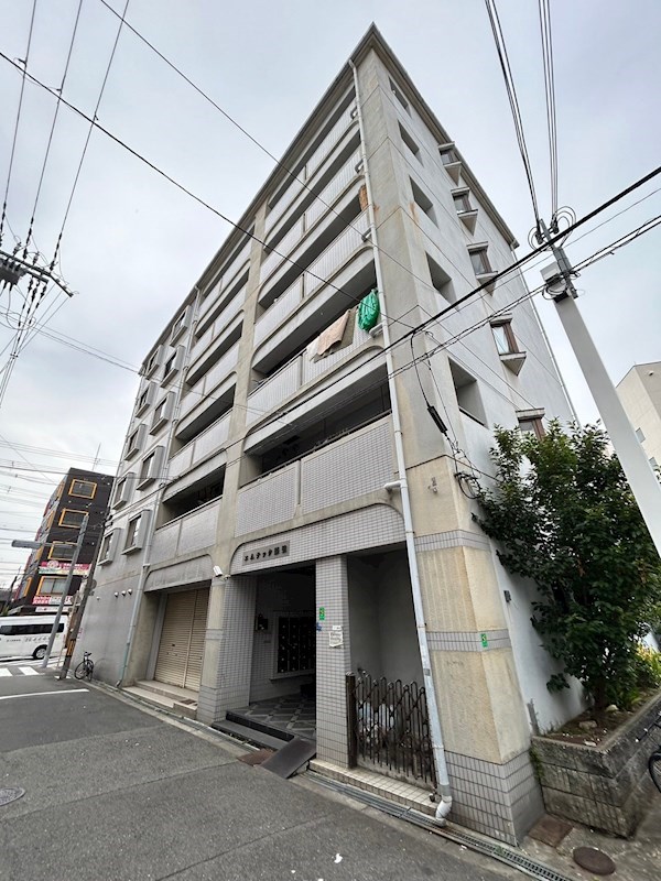 建物外観　外観は落ち着いています