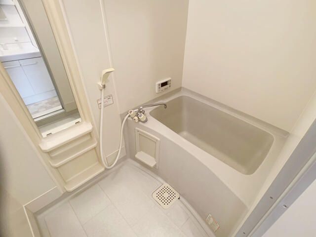 バス・シャワールーム　写真は別の部屋のものです。