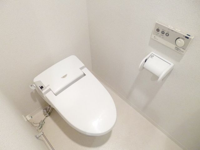 トイレ　★温水洗浄便座付トイレ★