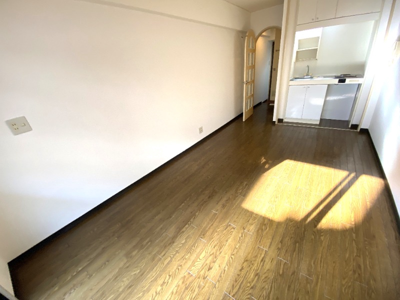 その他　白を基調にした明るいお部屋です。