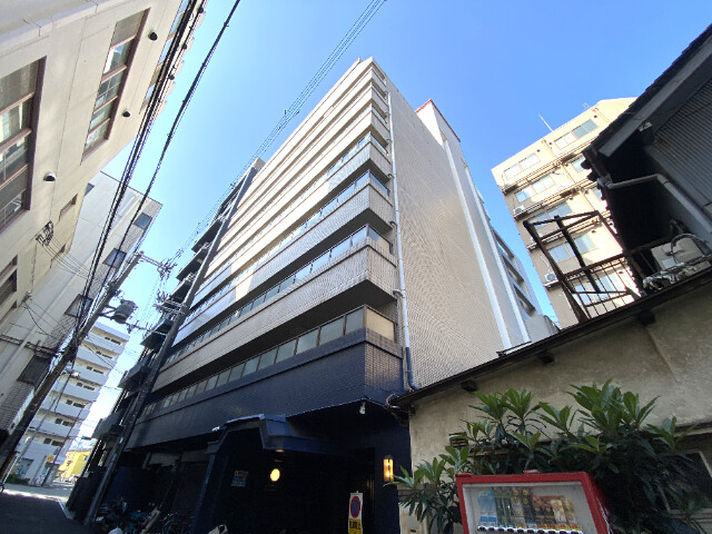 建物外観　十三駅より徒歩１０分！
