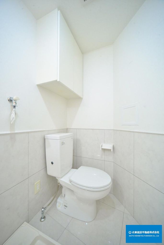 トイレ　バスとトイレが別室なので、トイレの床濡れを気にせず、ゆった…